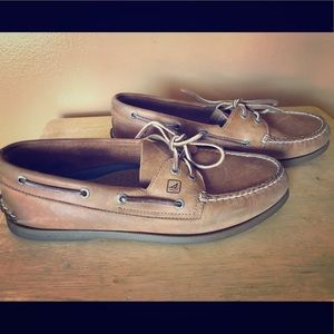 Sperry boat shoe